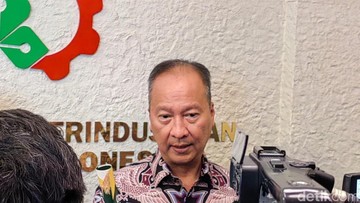 Temui Pengusaha, Menperin Buka-bukaan soal Kelangkaan Kelapa