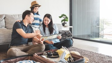 Supaya Tenang Liburan Sekolah Bareng Anak, Titip Emas ke Pegadaian
