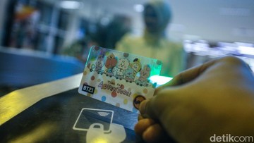 KMT Commuter Line Kini Bisa Dipakai Naik Angkot di Depok dan Cikarang