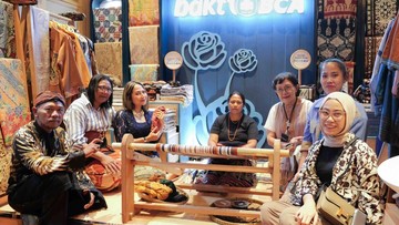 BCA Gandeng Perajin Lokal Pamerkan Karya Perhiasan Perak di Bali