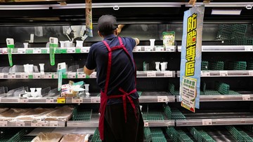 Gagal Pensiun, Pria 90 Tahun Masih Kerja di Minimarket Demi Hidup