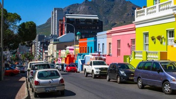 BBM Langka! Truk Tanker Diserang, Antrean di SPBU Mengular