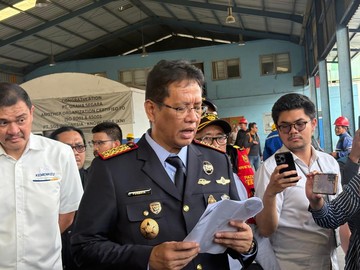 Purbaya Sidak Tempat Pemeriksaan Kontainer Impor di Pelabuhan Tanjung Priok