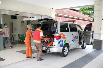 Perkuat Infrastruktur Kesehatan, BRI Peduli Salurkan Ratusan Unit Ambulans