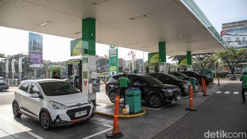 Selain Pertamina, Shell hingga BP dan VIVO Kompak Turunkan Harga BBM
