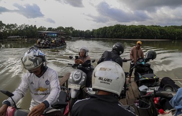 Perahu Jolloro Jadi Transportasi Warga Pulau Lakkang