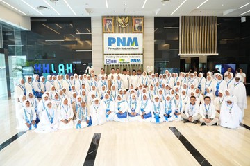 Reward Umrah PNM: 101 Nasabah Mekaar Diberangkatkan ke Tanah Suci
