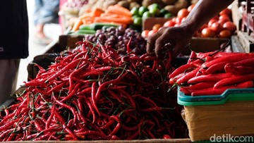 Inflasi Februari 0,68%, Harga Ayam hingga Cabai Jadi Pemicu