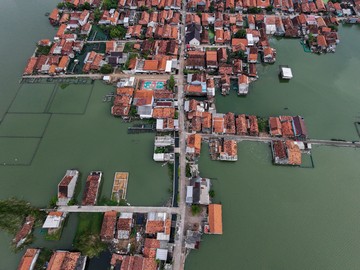 Pekalongan Diusulkan Masuk Prioritas Tanggul Laut