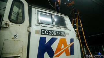 Kronologi Tabrakan Argo Bromo Anggrek Berawal dari KRL Tertemper Mobil