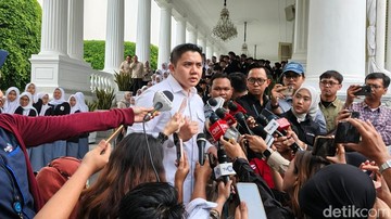 Seskab Teddy Angkat Bicara soal Isu Potong Gaji Menteri buat Efisiensi