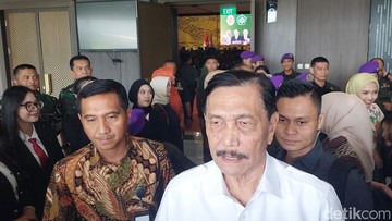 Luhut Blak-blakan 62% Subsidi Listrik-BBM Dinikmati Orang Mampu